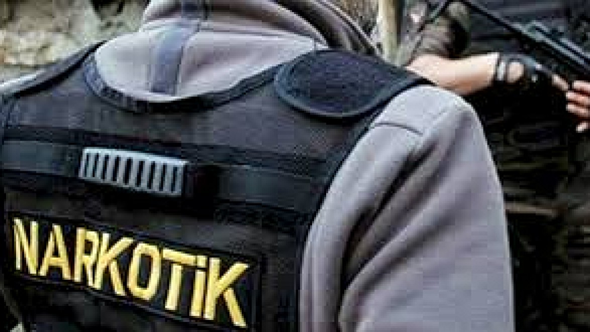 Polisten Uyuşturucu İle Mücadele Denetimi