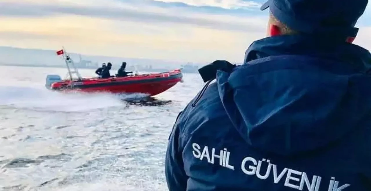 Sahil Güvenlik Komutanlığı, en az ilkokul mezunu adaylar için personel alımı yapacak!