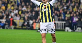 Derbi öncesi Fenerbahçe'de sakatlık: Cengiz Ünder Galatasaray'a karşı forma giyemeyecek