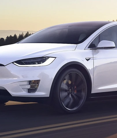 Tesla'nın Elektrikli Araç Teslimatları Yıllık Bazda İlk Kez Geriledi