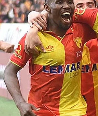 Özgür Özel: “süper Lig’e Yükselen Göztepe’yi Tebrik Ediyor, Önümüzdeki Sezonda Başarılar Diliyorum”