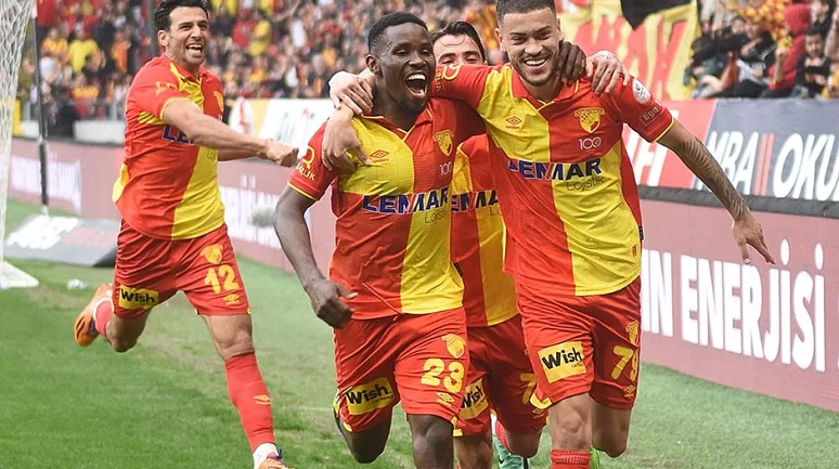 Özgür Özel: “süper Lig’e Yükselen Göztepe’yi Tebrik Ediyor, Önümüzdeki Sezonda Başarılar Diliyorum”