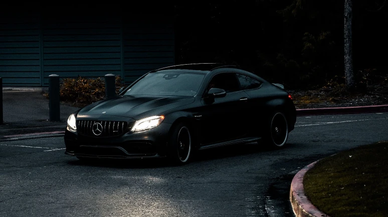 Mercedes, lüks ve teknolojiyi buluşturduğu yeni modellerini tanıttı.