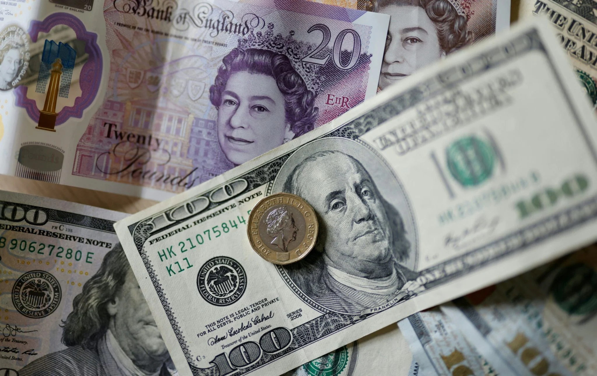 Sterlin, Brexit Sonrası Yeniden Değer Kazanıyor